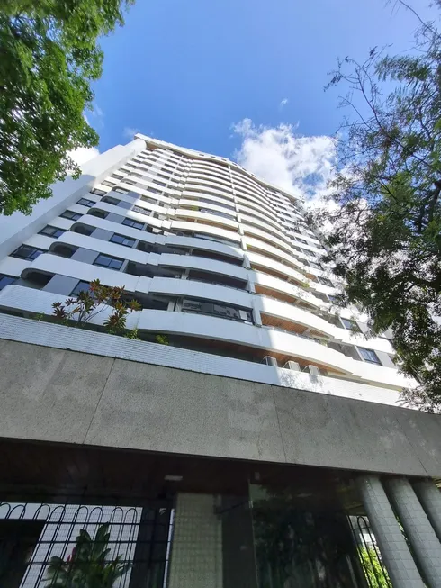 Foto 1 de Apartamento com 4 Quartos à venda, 176m² em Poço, Recife