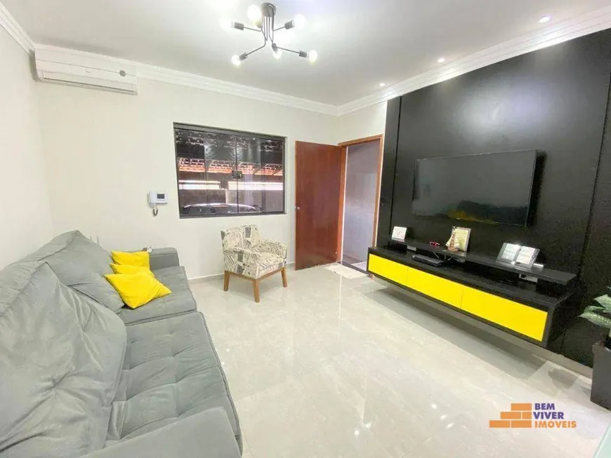 Foto 1 de Casa com 2 Quartos à venda, 90m² em Jardim Continental II, Taubaté