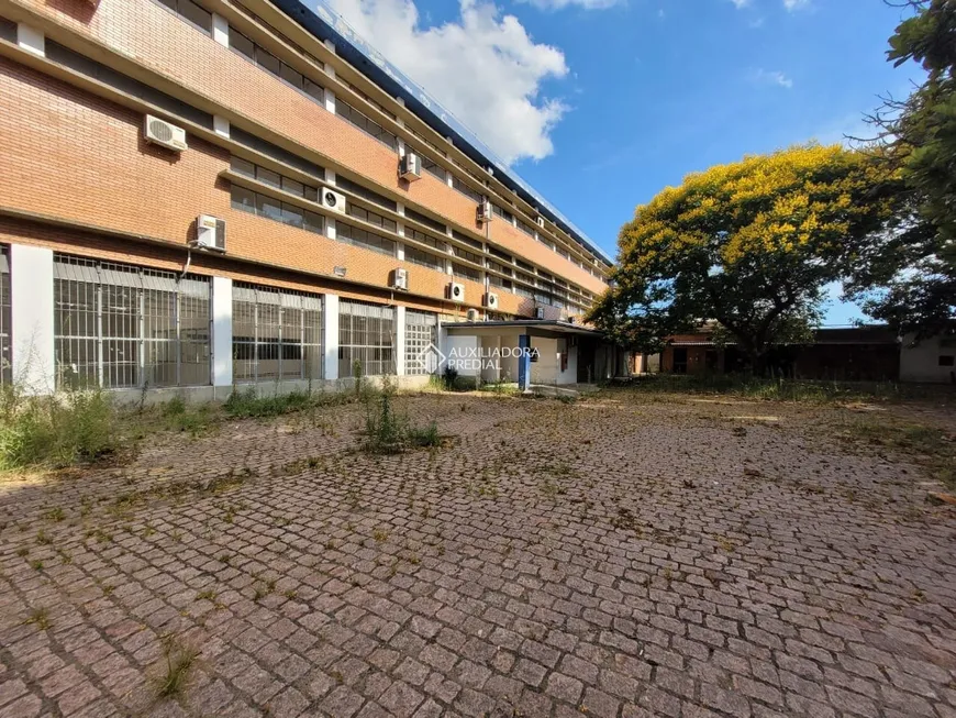 Foto 1 de Prédio Comercial para alugar, 3700m² em Navegantes, Porto Alegre