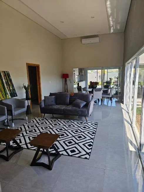 Foto 1 de Casa de Condomínio com 3 Quartos à venda, 240m² em Alphaville, Bauru
