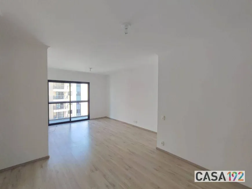 Foto 1 de Apartamento com 3 Quartos para alugar, 110m² em Moema, São Paulo