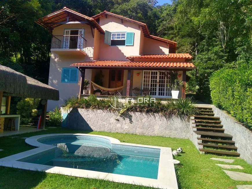 Foto 1 de Casa de Condomínio com 3 Quartos à venda, 380m² em Itaipu, Niterói