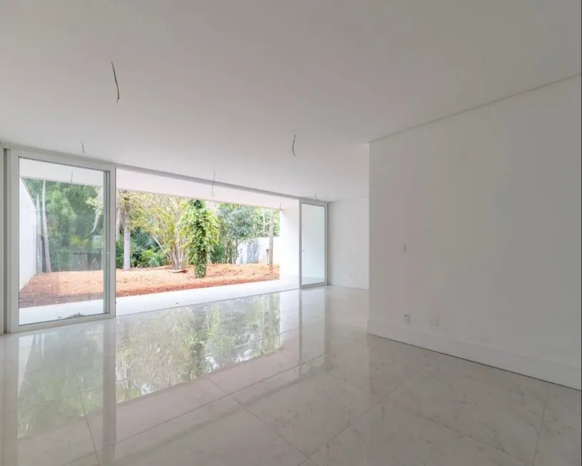 Foto 1 de Casa de Condomínio com 4 Quartos à venda, 770m² em Chácara Santo Antônio, São Paulo