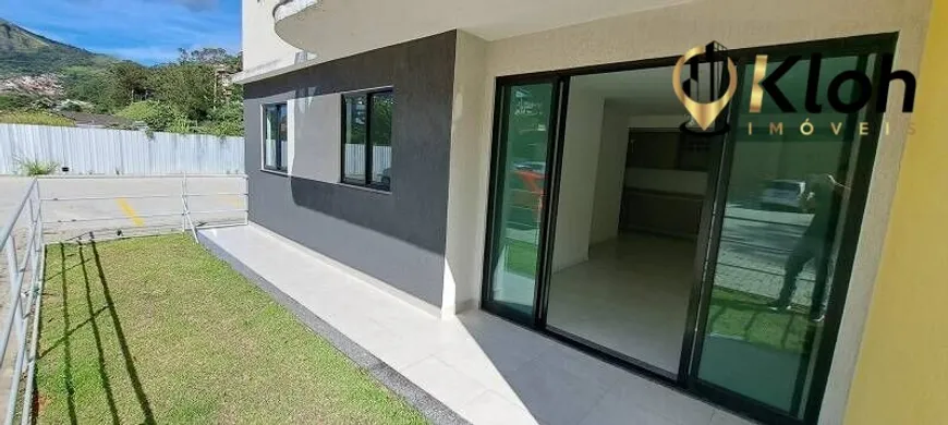 Foto 1 de Apartamento com 2 Quartos à venda, 63m² em Samambaia, Petrópolis