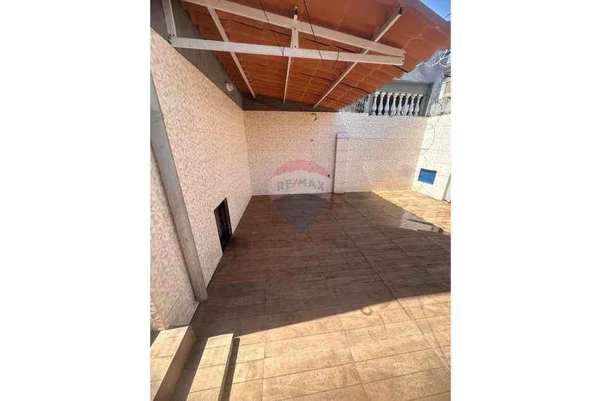 Foto 1 de Casa com 2 Quartos à venda, 70m² em Vila Matias, Santos