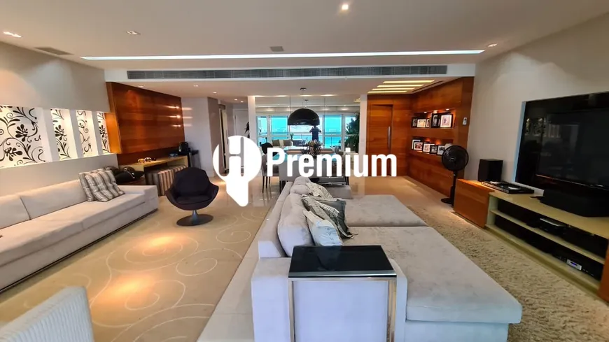 Foto 1 de Apartamento com 4 Quartos à venda, 251m² em Barra da Tijuca, Rio de Janeiro