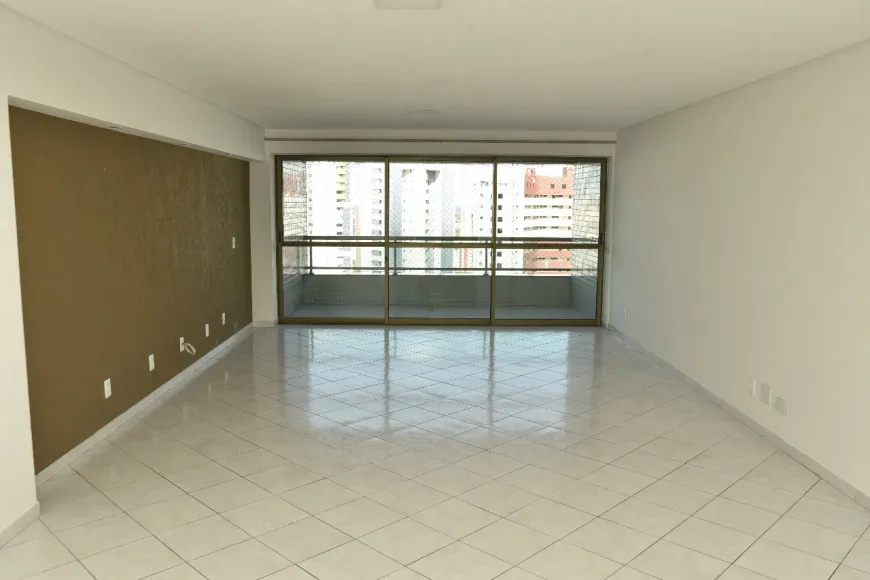 Foto 1 de Apartamento com 4 Quartos para alugar, 200m² em Graças, Recife