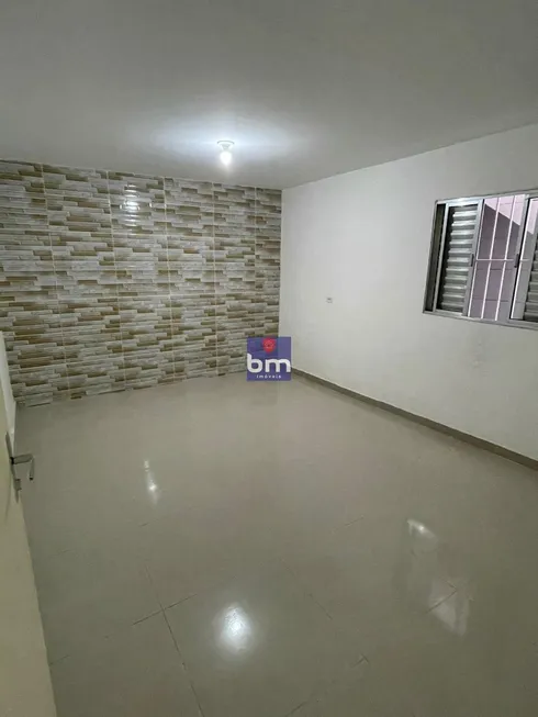 Foto 1 de Casa de Condomínio com 2 Quartos para alugar, 95m² em Parque Regina, São Paulo