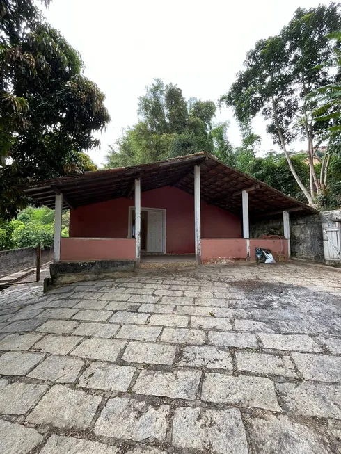 Foto 1 de Casa com 3 Quartos à venda, 150m² em Retiro, Petrópolis