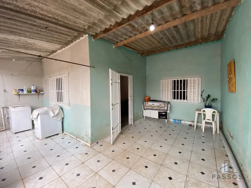 Foto 1 de Casa com 2 Quartos à venda, 128m² em Del Lago II, Brasília