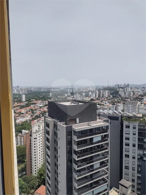 Foto 1 de Apartamento com 2 Quartos à venda, 63m² em Vila Madalena, São Paulo