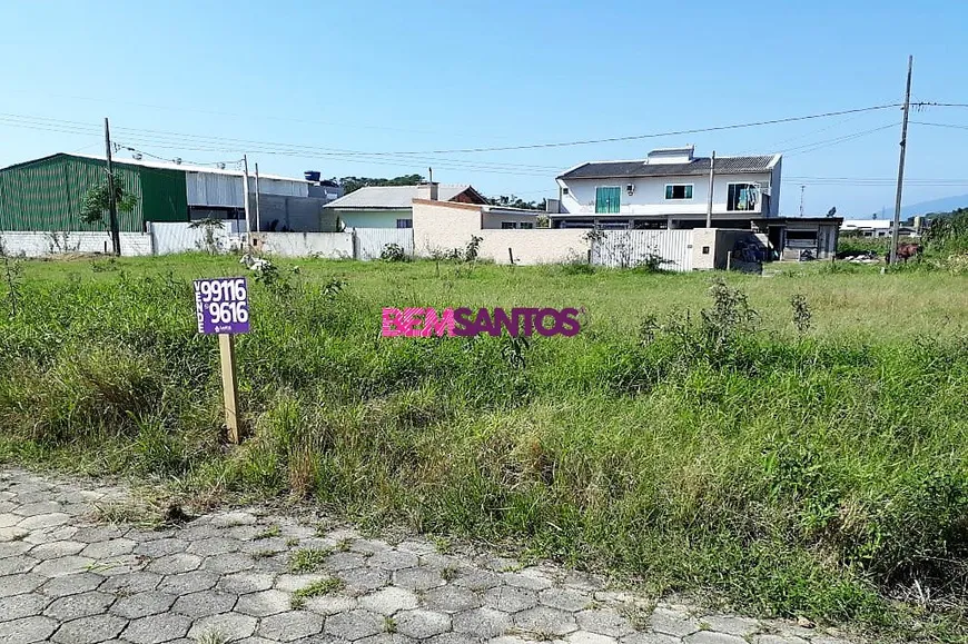 Foto 1 de Lote/Terreno à venda, 300m² em Guarda do Cubatão, Palhoça