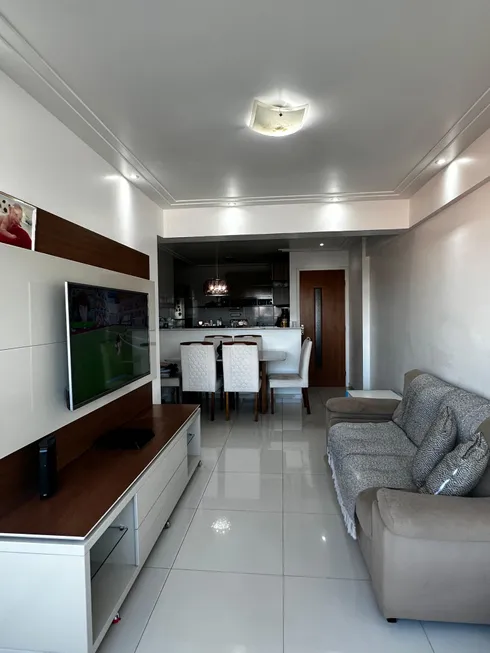 Foto 1 de Apartamento com 3 Quartos à venda, 71m² em Patamares, Salvador