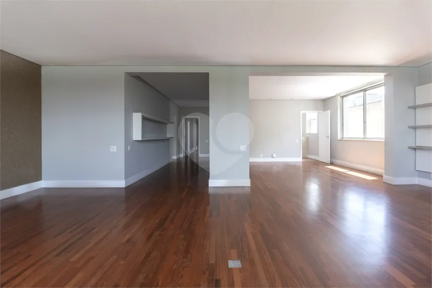 Foto 1 de Apartamento com 3 Quartos à venda, 325m² em Higienópolis, São Paulo