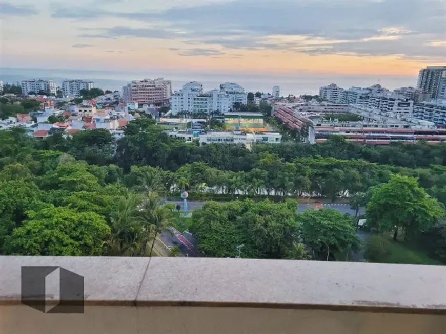 Foto 1 de Apartamento com 2 Quartos à venda, 65m² em Barra da Tijuca, Rio de Janeiro