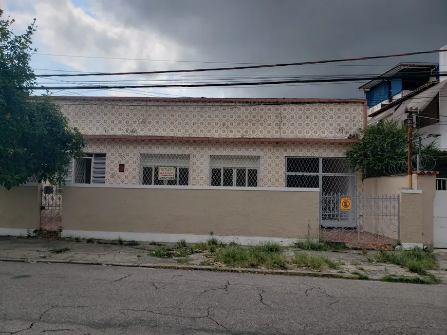 Foto 1 de Casa com 4 Quartos para venda ou aluguel, 200m² em Penha Circular, Rio de Janeiro