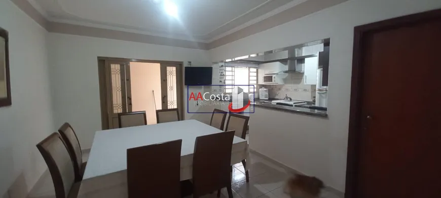 Foto 1 de Casa com 4 Quartos à venda, 254m² em Jardim Noêmia, Franca