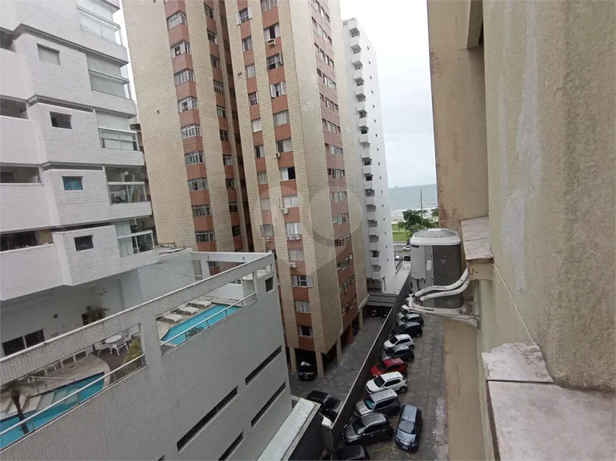 Foto 1 de Apartamento com 2 Quartos à venda, 60m² em Embaré, Santos