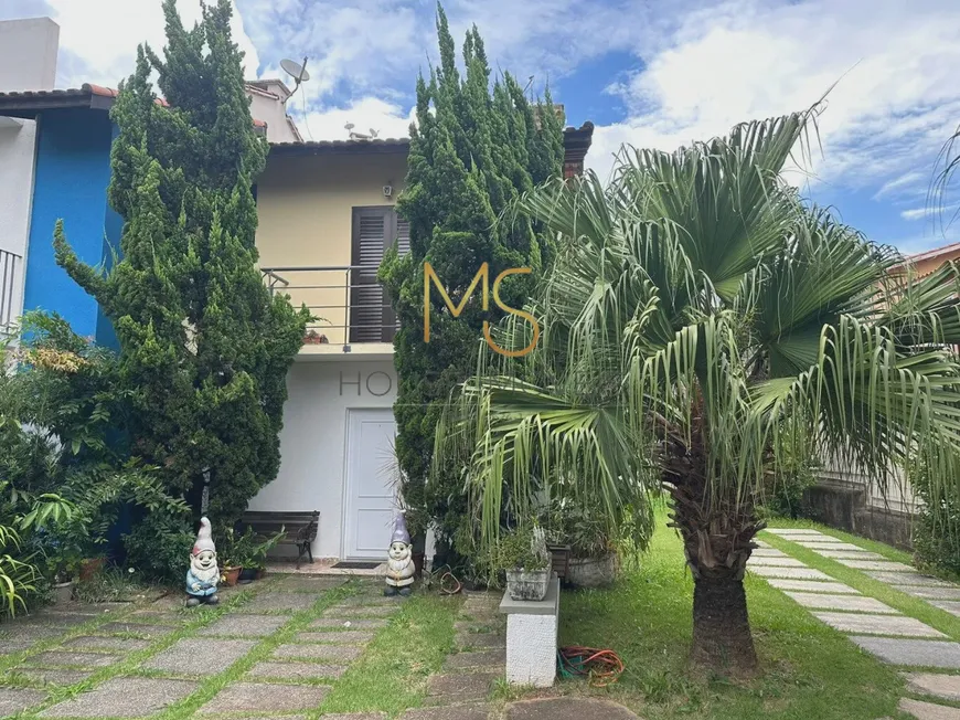Foto 1 de Casa com 3 Quartos para alugar, 89m² em Granja Viana, Cotia