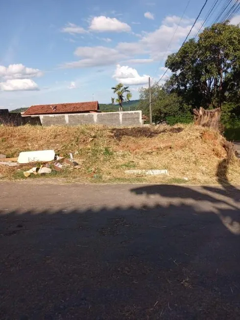 Foto 1 de Lote/Terreno à venda, 240m² em , Pedro Leopoldo