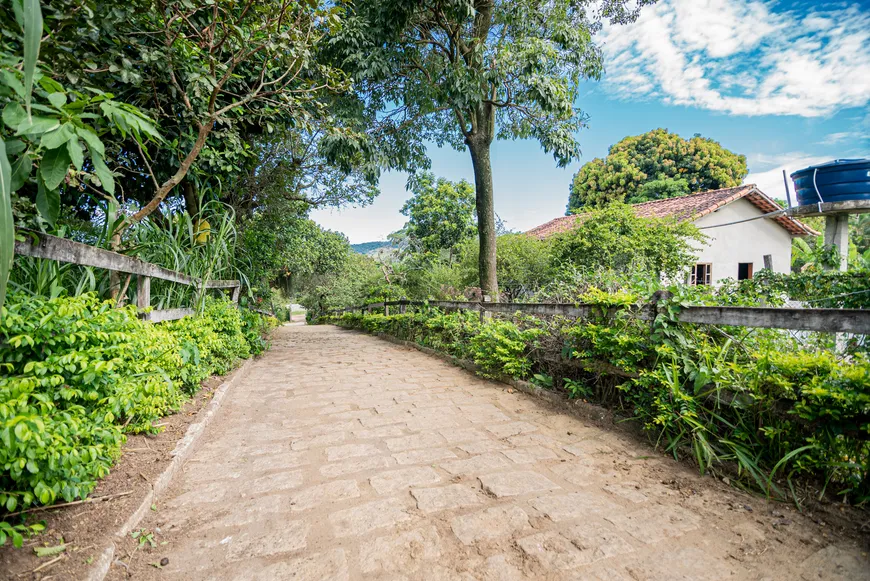 Foto 1 de Fazenda/Sítio com 4 Quartos à venda, 40000m² em Santa Cruz, Rio de Janeiro