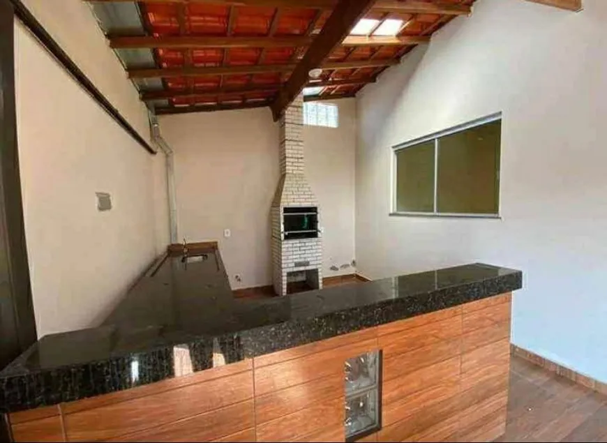 Foto 1 de Casa com 2 Quartos à venda, 160m² em Jardim Colônial, São José dos Campos