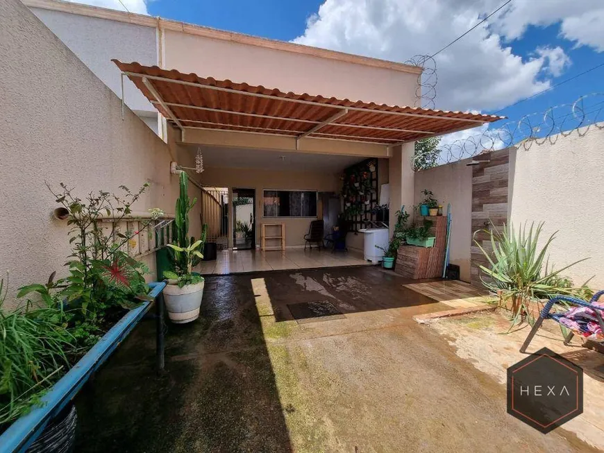 Foto 1 de Casa com 2 Quartos à venda, 92m² em Residencial Vereda dos Buritis, Goiânia
