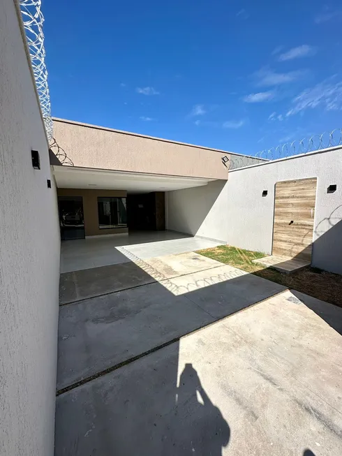 Foto 1 de Casa com 3 Quartos à venda, 140m² em Jardim Itaipu, Goiânia