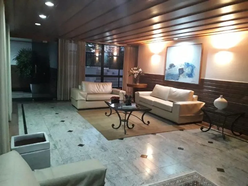 Foto 1 de Apartamento com 4 Quartos à venda, 240m² em Pituba, Salvador