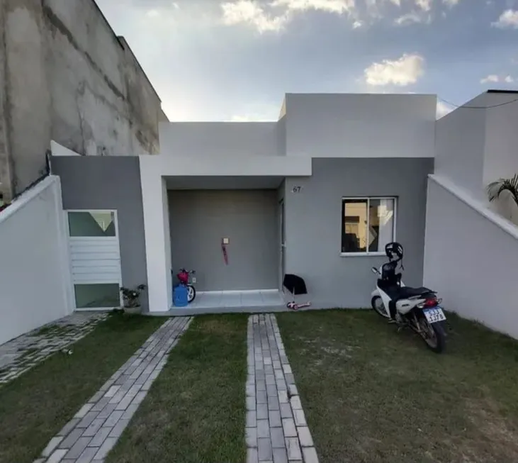 Foto 1 de Casa com 2 Quartos à venda, 56m² em SIM, Feira de Santana