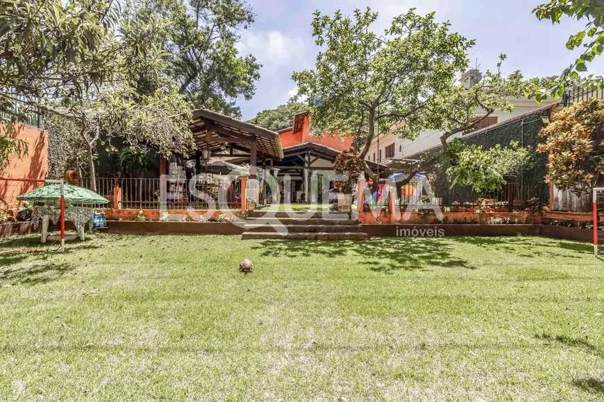 Foto 1 de Casa com 5 Quartos para venda ou aluguel, 450m² em Alto de Pinheiros, São Paulo