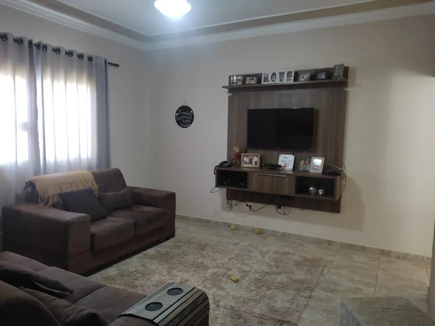 Foto 1 de Casa com 3 Quartos à venda, 200m² em Jardim Santa Adélia, Limeira