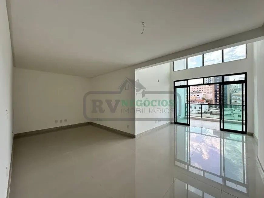 Foto 1 de Apartamento com 3 Quartos à venda, 135m² em Centro, Juiz de Fora