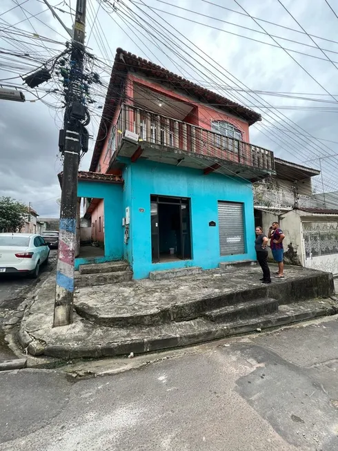 Foto 1 de Prédio Residencial com 4 Quartos à venda, 276m² em Santo Agostinho, Manaus