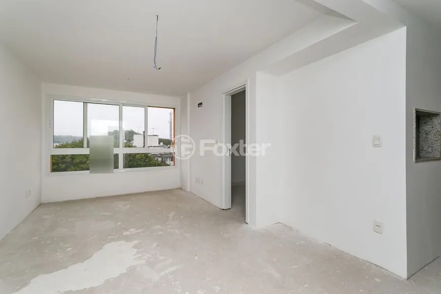 Foto 1 de Apartamento com 1 Quarto à venda, 49m² em Passo da Areia, Porto Alegre