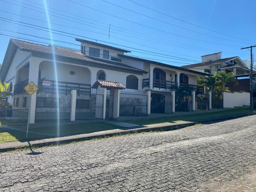 Foto 1 de Casa com 5 Quartos à venda, 800m² em Pio Correa, Criciúma