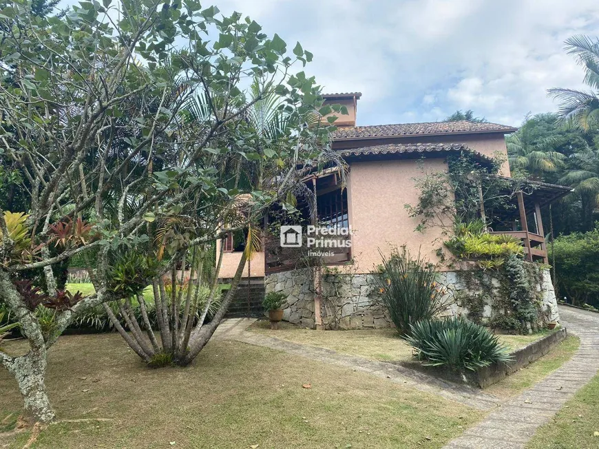 Foto 1 de Casa com 3 Quartos à venda, 337m² em Cascatinha, Nova Friburgo
