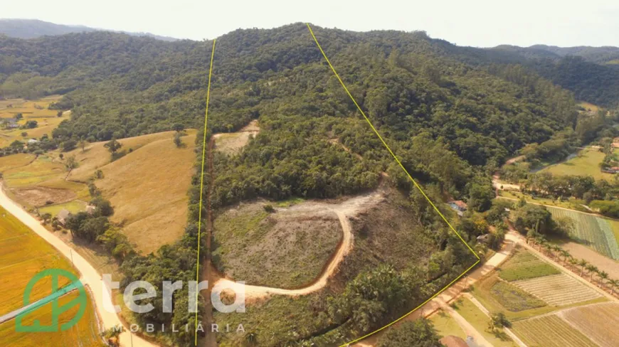 Foto 1 de Lote/Terreno à venda, 143482m² em Warnow, Indaial