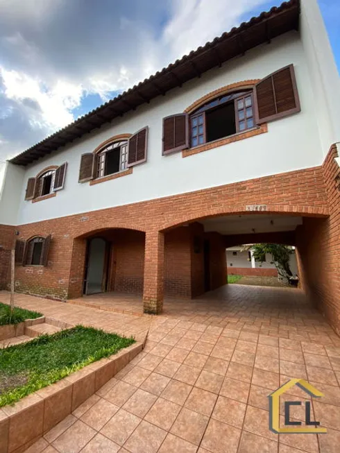 Foto 1 de Casa com 5 Quartos à venda, 220m² em Pinheiros, Londrina