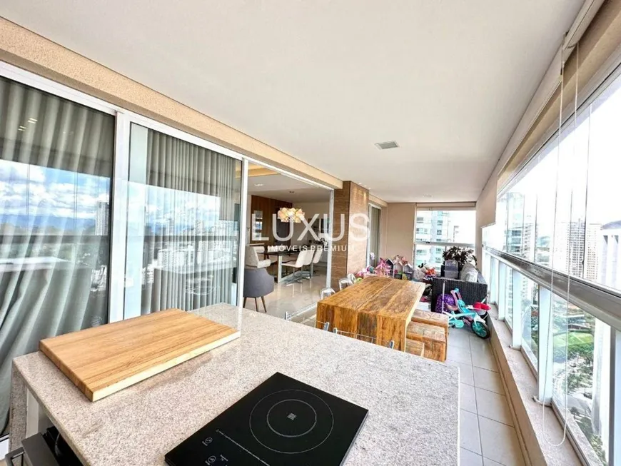 Foto 1 de Apartamento com 4 Quartos à venda, 193m² em Vila da Serra, Nova Lima