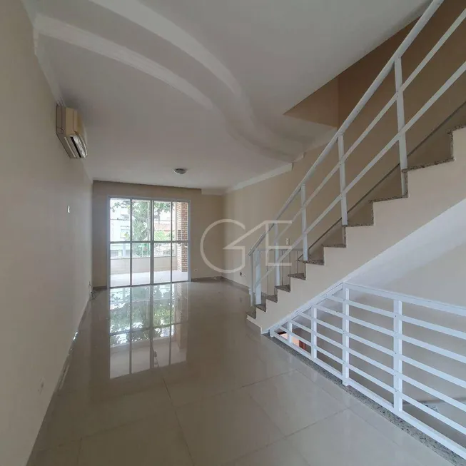 Foto 1 de Casa de Condomínio com 3 Quartos à venda, 180m² em Ponta da Praia, Santos