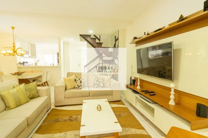 Foto 1 de Casa de Condomínio com 3 Quartos à venda, 198m² em Jardim Carvalho, Porto Alegre
