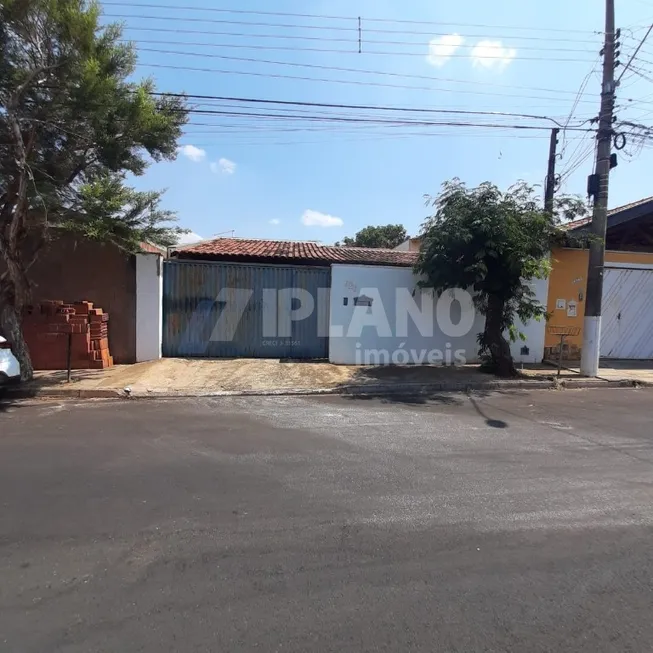 Foto 1 de Casa com 3 Quartos à venda, 170m² em Parque Fehr, São Carlos