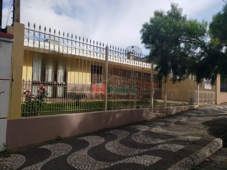 Foto 1 de Casa com 2 Quartos à venda, 459m² em Centro, Ponta Grossa
