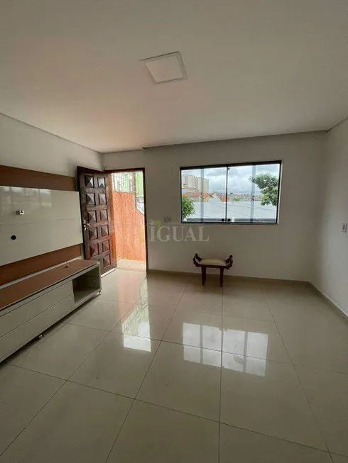 Foto 1 de Casa com 2 Quartos para alugar, 132m² em Parque Jacatuba, Santo André