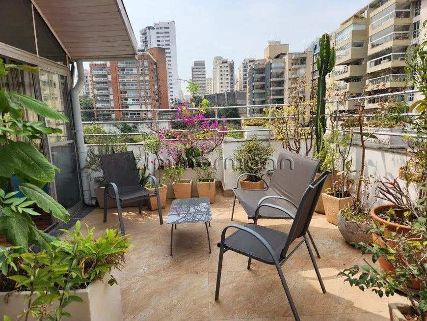 Foto 1 de Cobertura com 3 Quartos à venda, 329m² em Vila Madalena, São Paulo