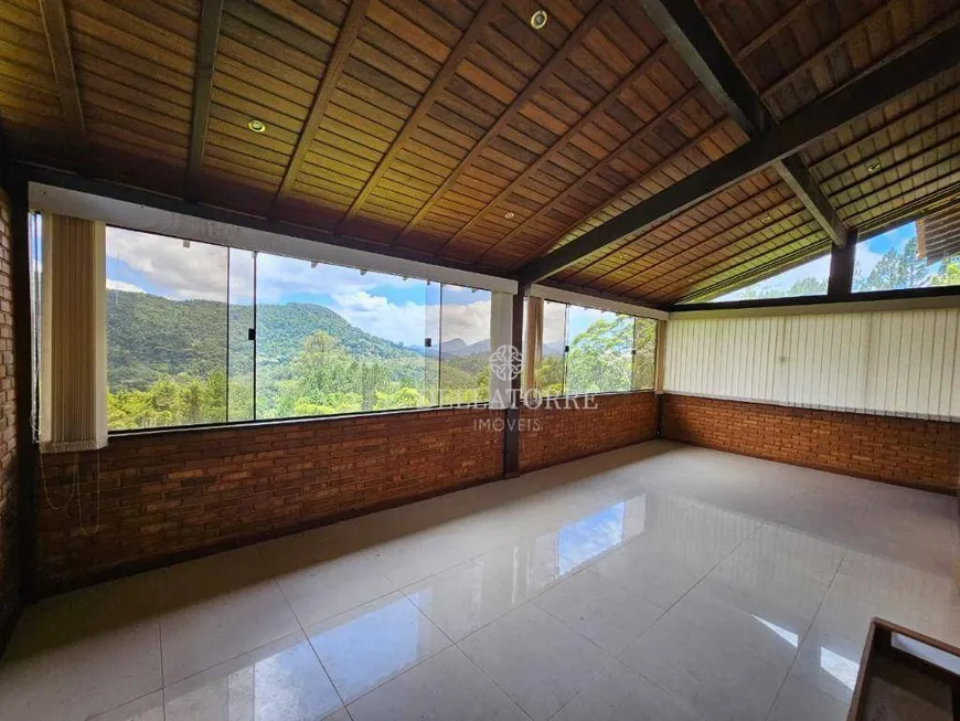 Foto 1 de Casa com 2 Quartos à venda, 400m² em Posse, Teresópolis