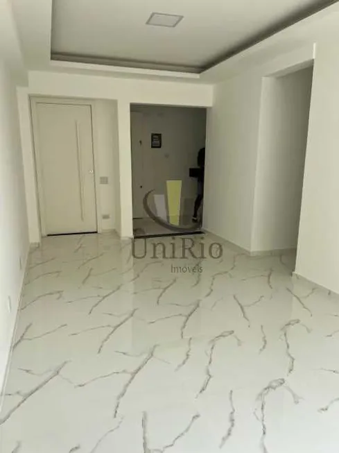 Foto 1 de Apartamento com 2 Quartos à venda, 60m² em Tanque, Rio de Janeiro