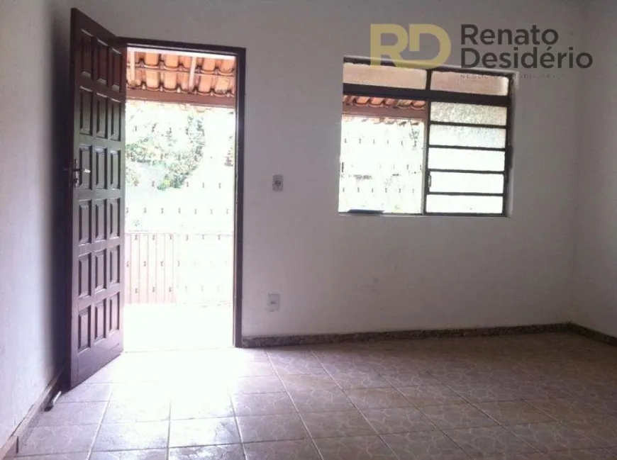 Foto 1 de Casa com 3 Quartos à venda, 140m² em Pompéia, Belo Horizonte