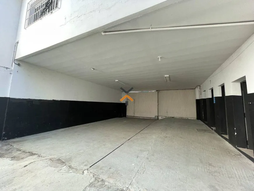 Foto 1 de Galpão/Depósito/Armazém com 4 Quartos para alugar, 500m² em Campestre, Santo André